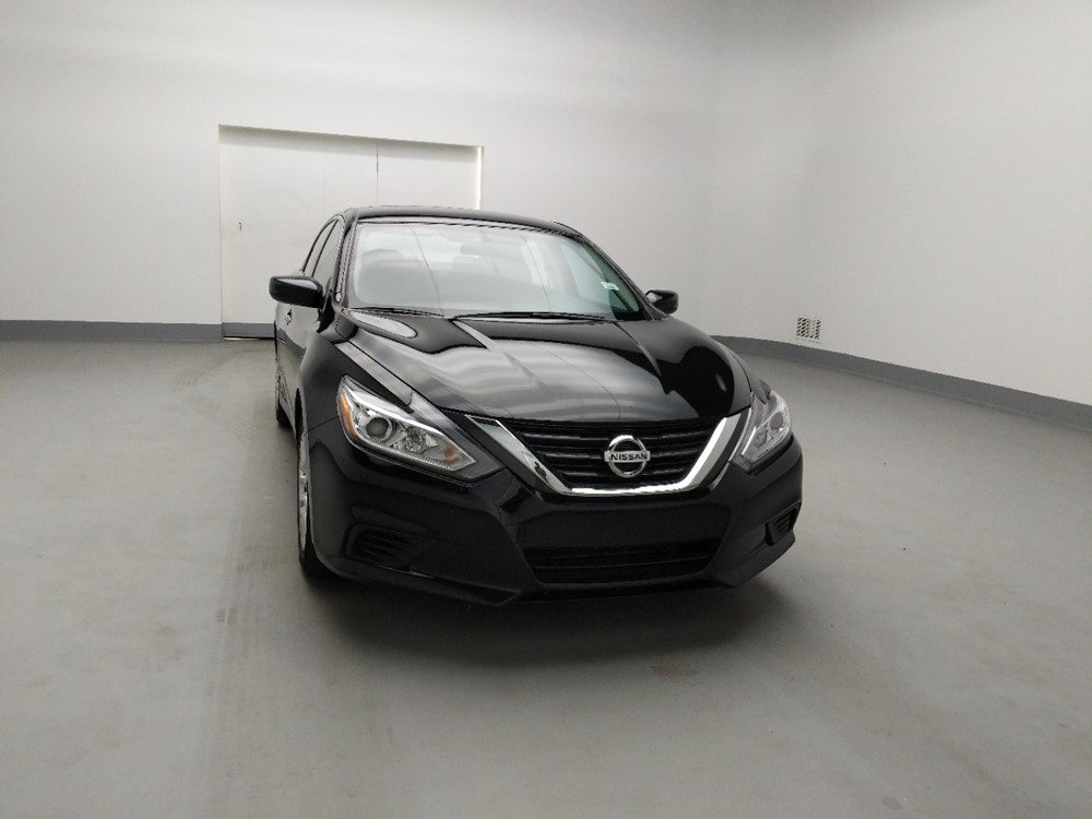 2016 Nissan Altima - Passenger Front Hood