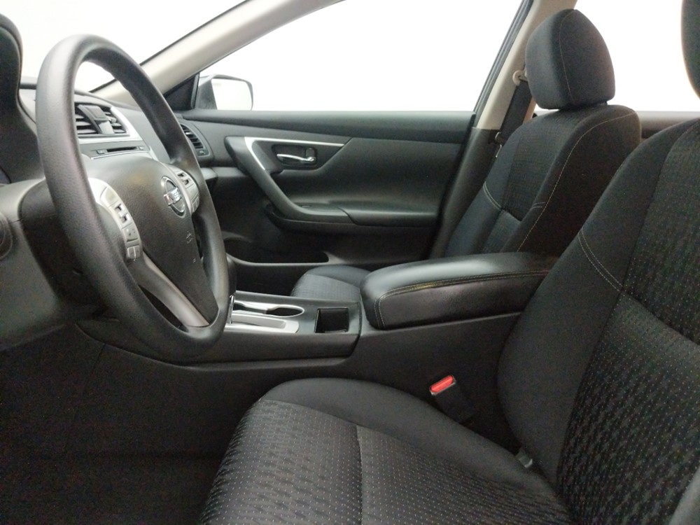 2016 Nissan Altima - Driver Front Seat