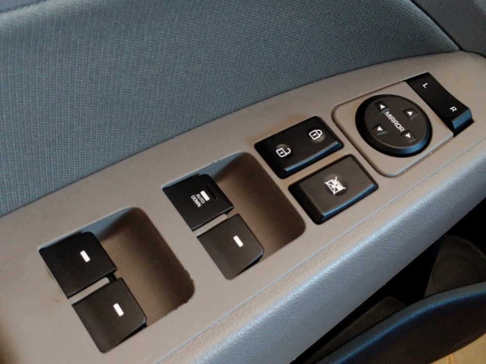 2018 Hyundai Elantra - Driver Power Windows/Lock Control