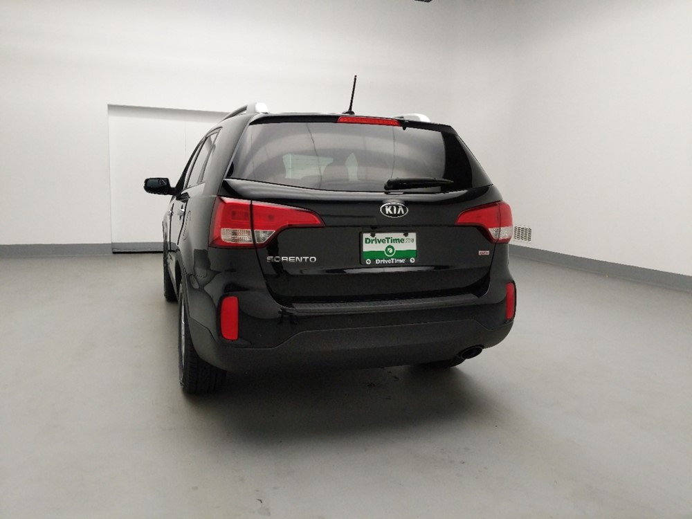 2014 Kia Sorento - Driver Rear Trunk