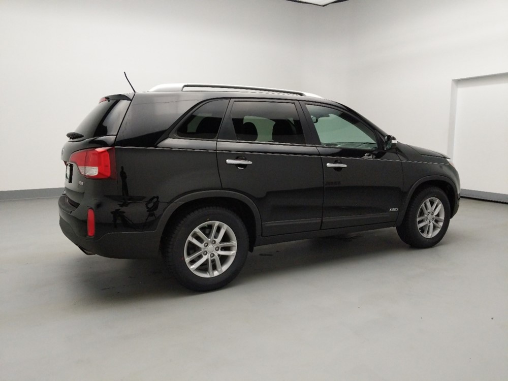 2014 Kia Sorento - Passenger Rear Side