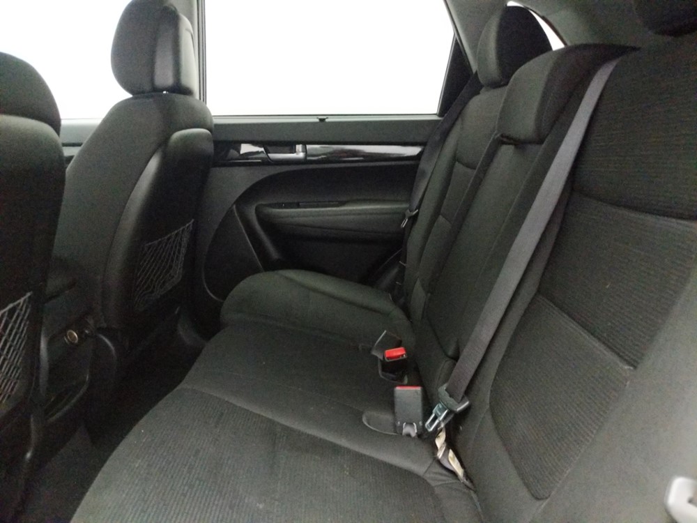 2014 Kia Sorento - Driver Rear Seat