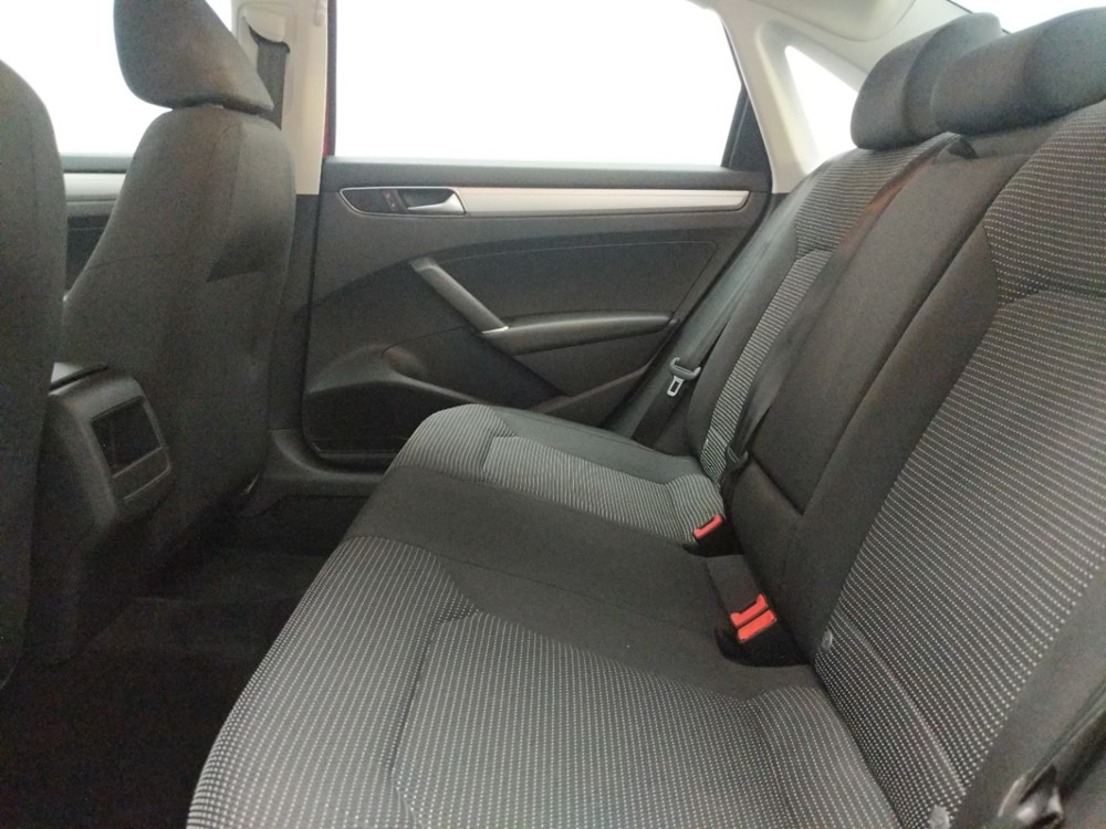 2016 Volkswagen Passat - Driver Rear Seat