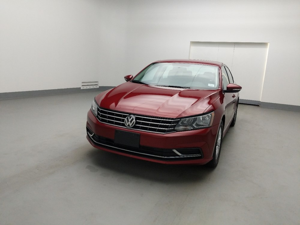 2016 Volkswagen Passat - Driver Front Hood