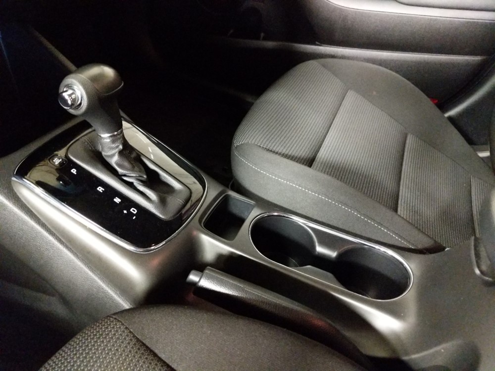 2017 Kia Forte - Center Console/Cup Holders