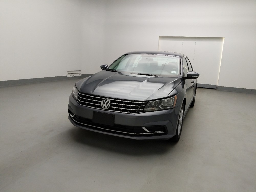 2016 Volkswagen Passat - Driver Front Hood