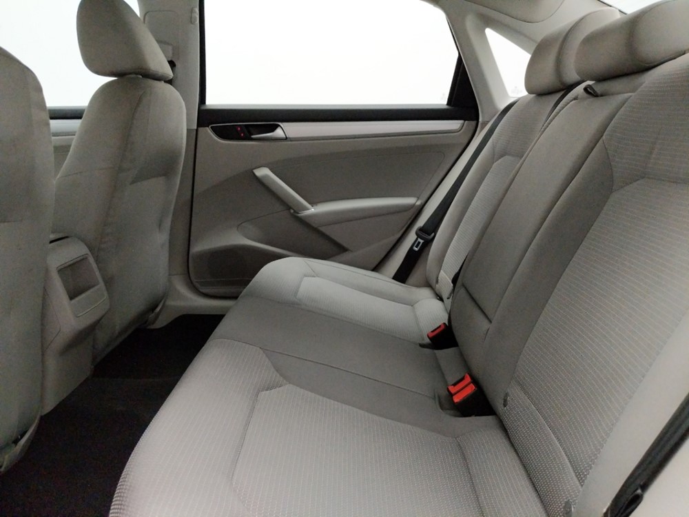 2016 Volkswagen Passat - Driver Rear Seat