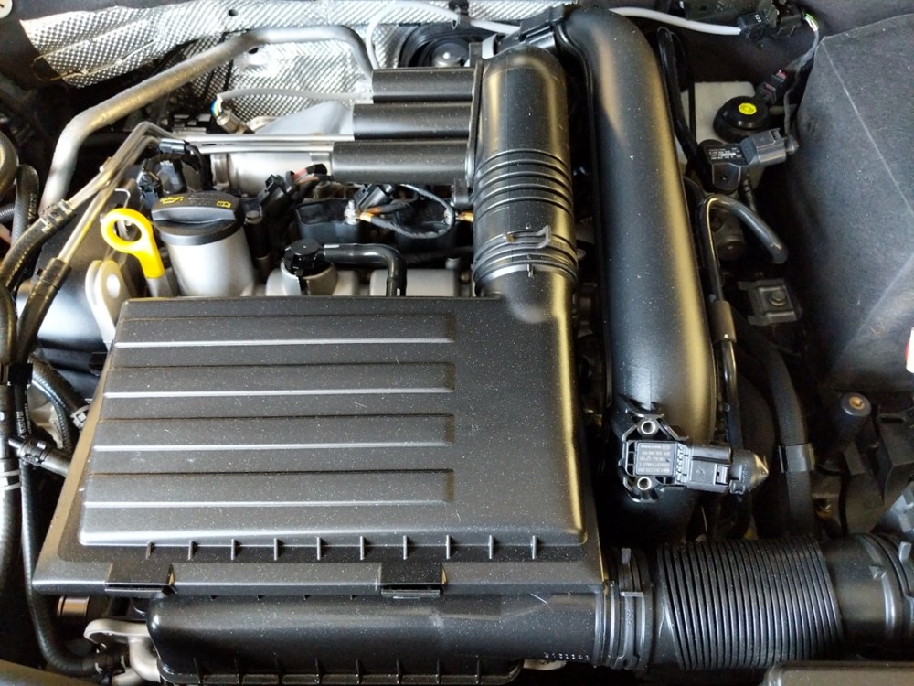 2017 Volkswagen Jetta - Engine