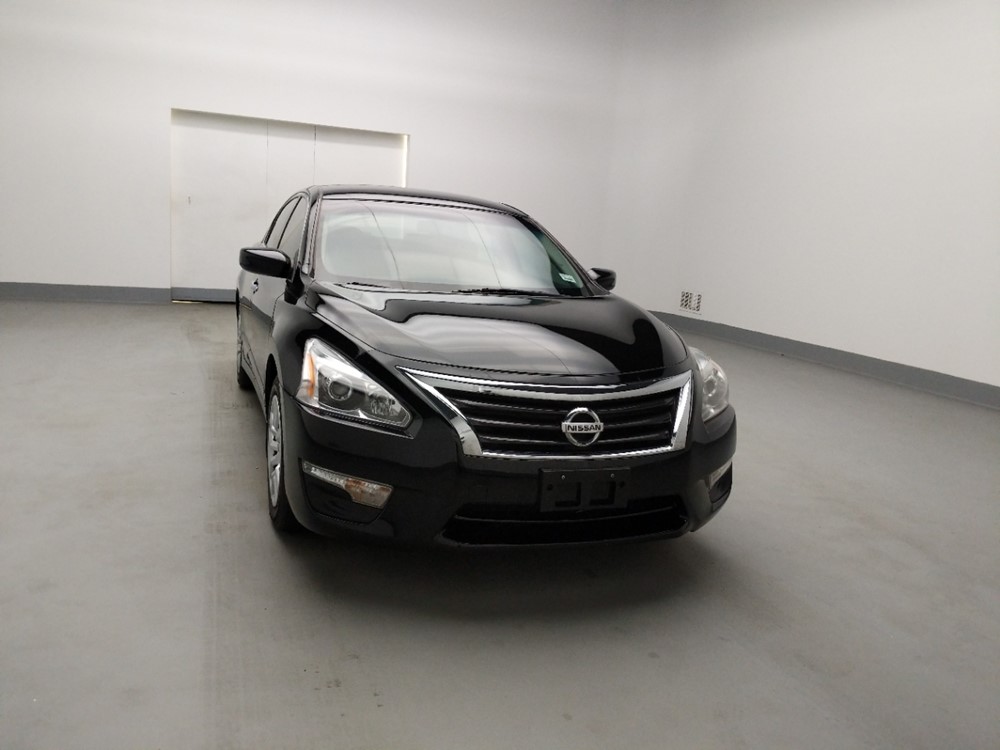 2015 Nissan Altima - Passenger Front Hood