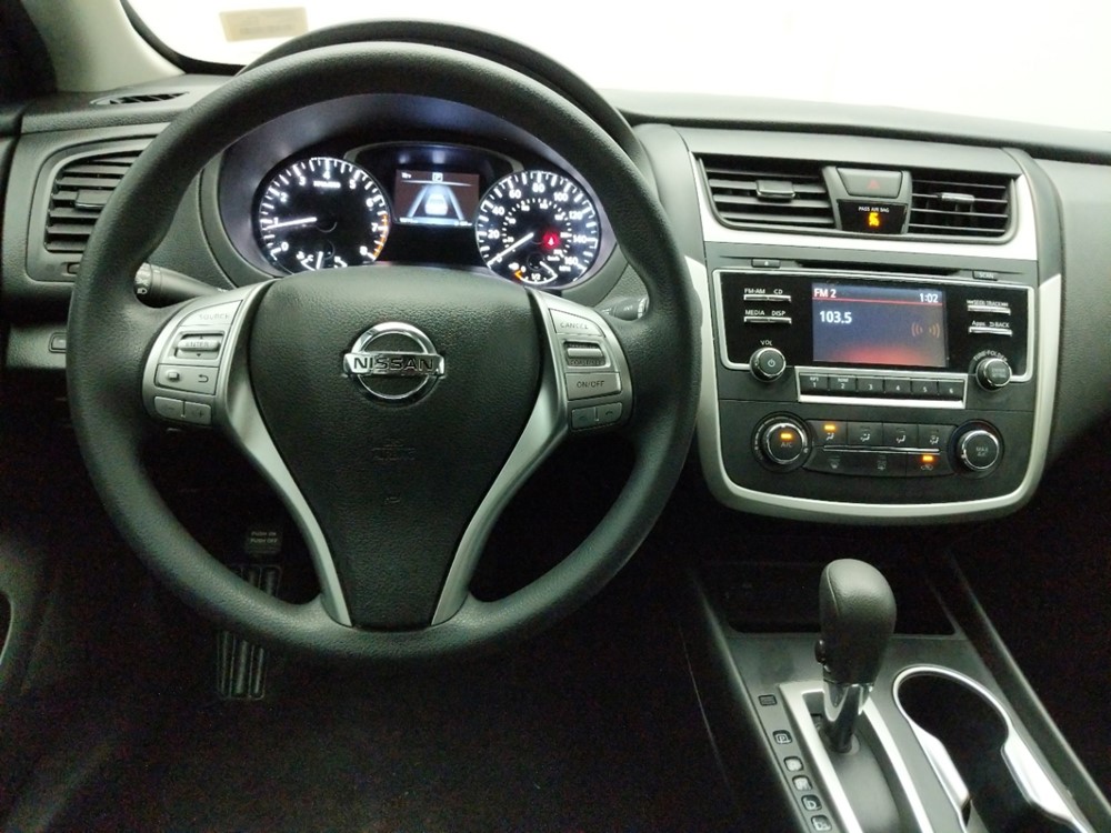 2016 Nissan Altima - Driver Dash