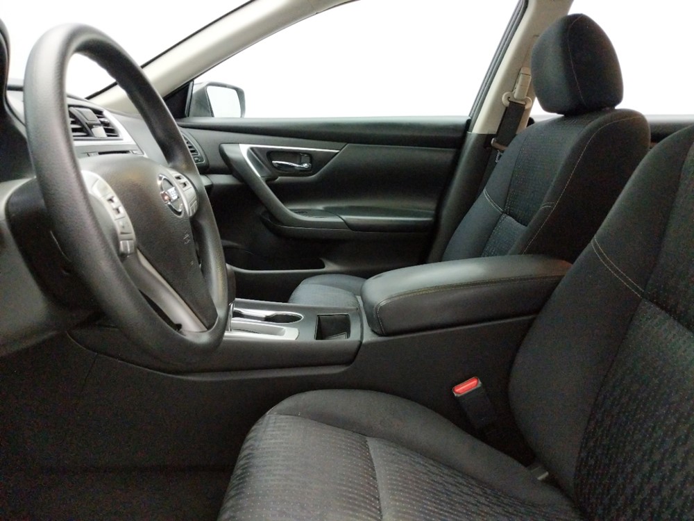 2016 Nissan Altima - Driver Front Seat