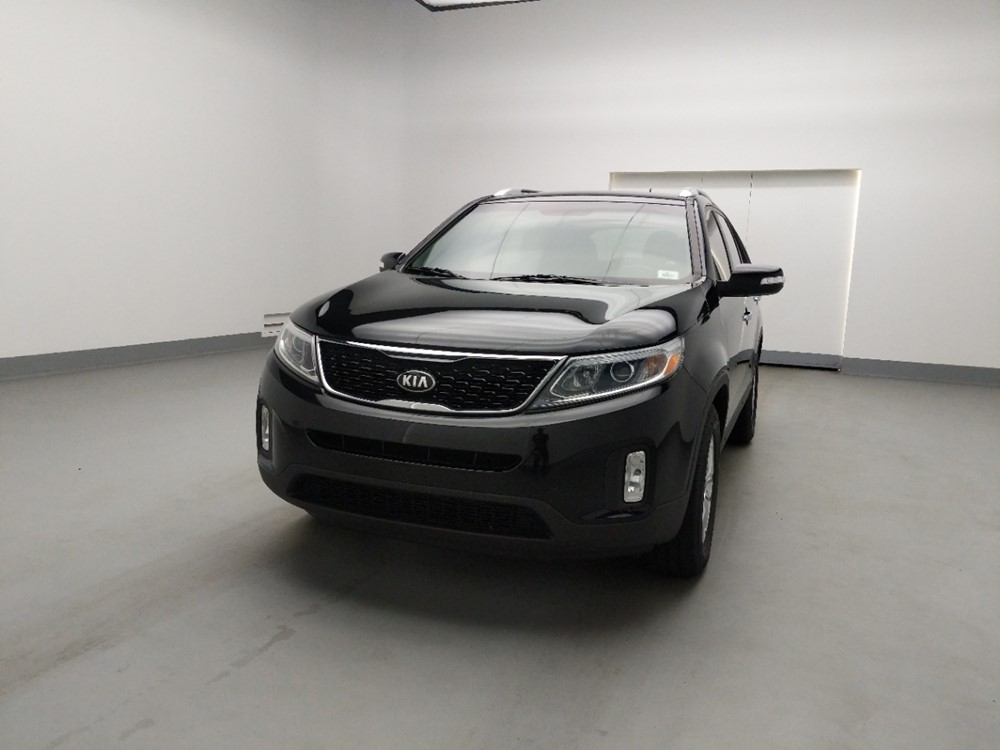 2014 Kia Sorento - Driver Front Hood