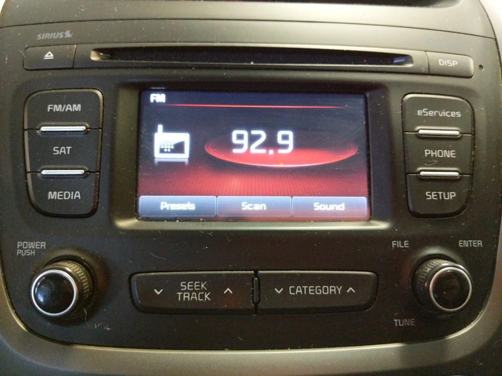 2014 Kia Sorento - Stereo Package