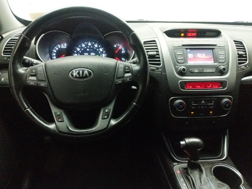 2014 Kia Sorento - Driver Dash