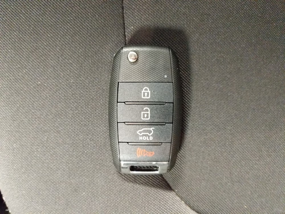 2016 Kia Soul - Keys