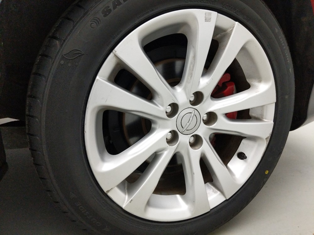2015 Chrysler 200 - Wheel