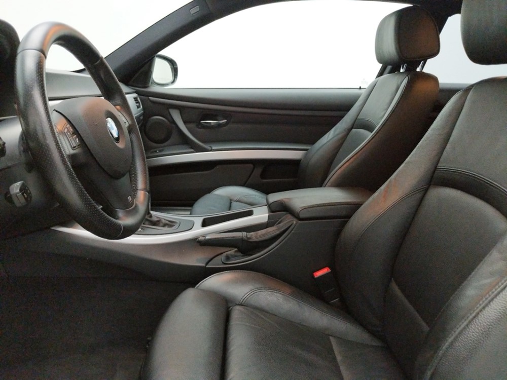 2011 BMW 328i - Driver Front Seat