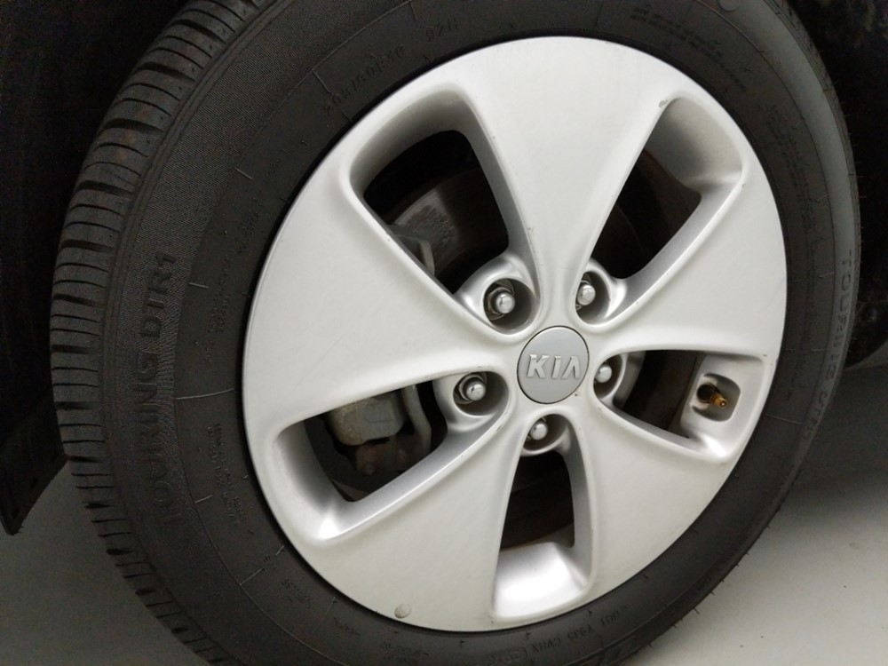 2016 Kia Soul - Wheel