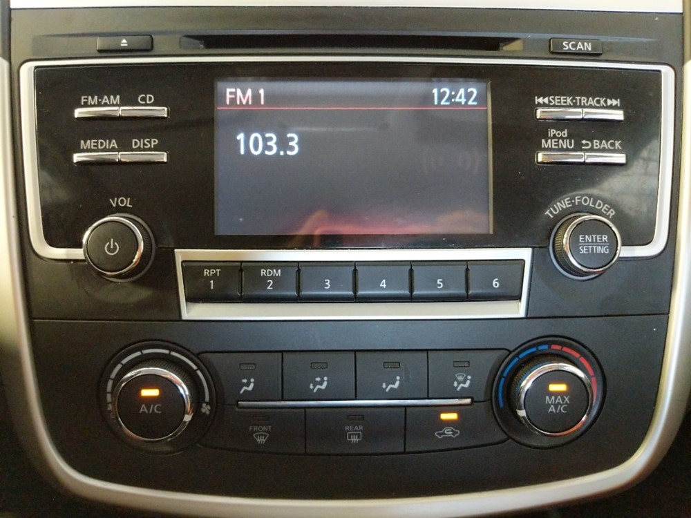 2017 Nissan Altima - Stereo Package