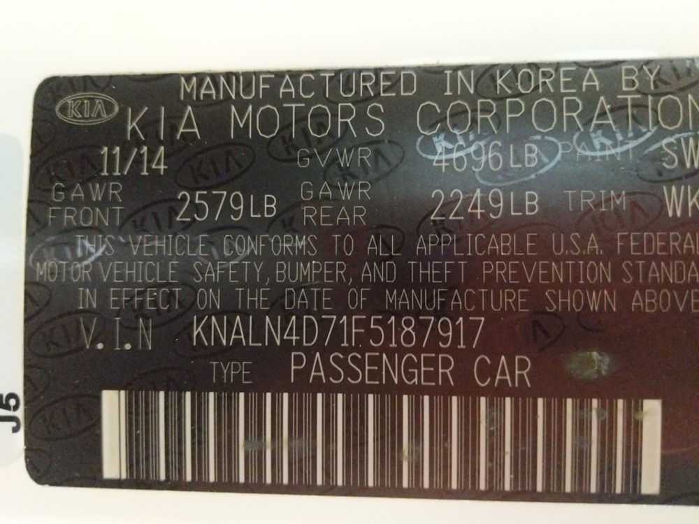 2015 Kia Cadenza - VIN Plate