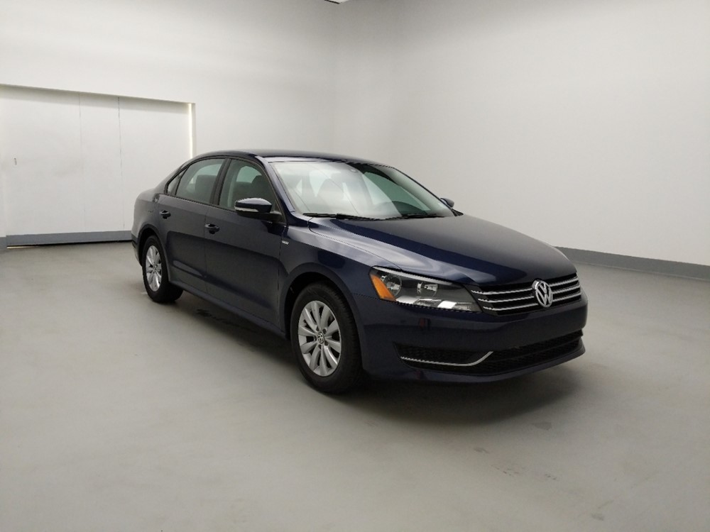 2015 Volkswagen Passat - Passenger Front Bumper