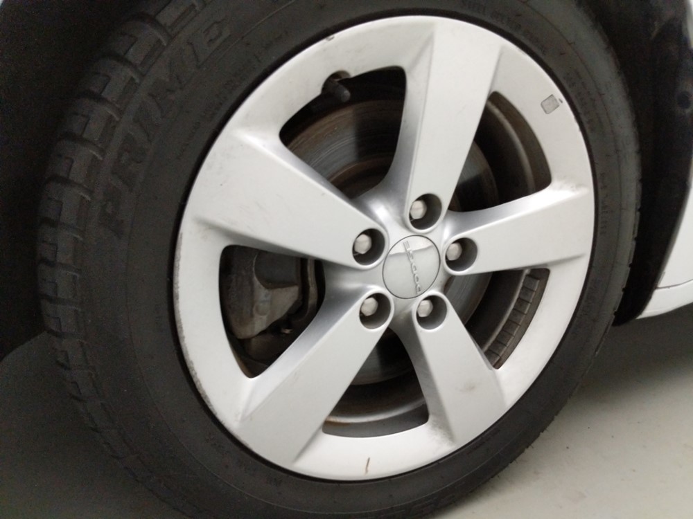2016 Dodge Dart - Wheel