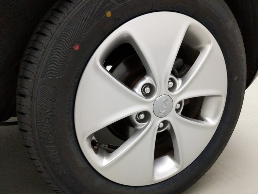 2016 Kia Soul - Wheel