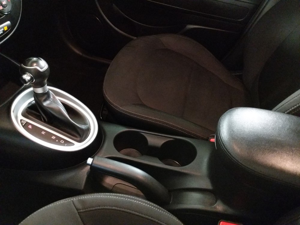 2016 Kia Soul - Center Console/Cup Holders
