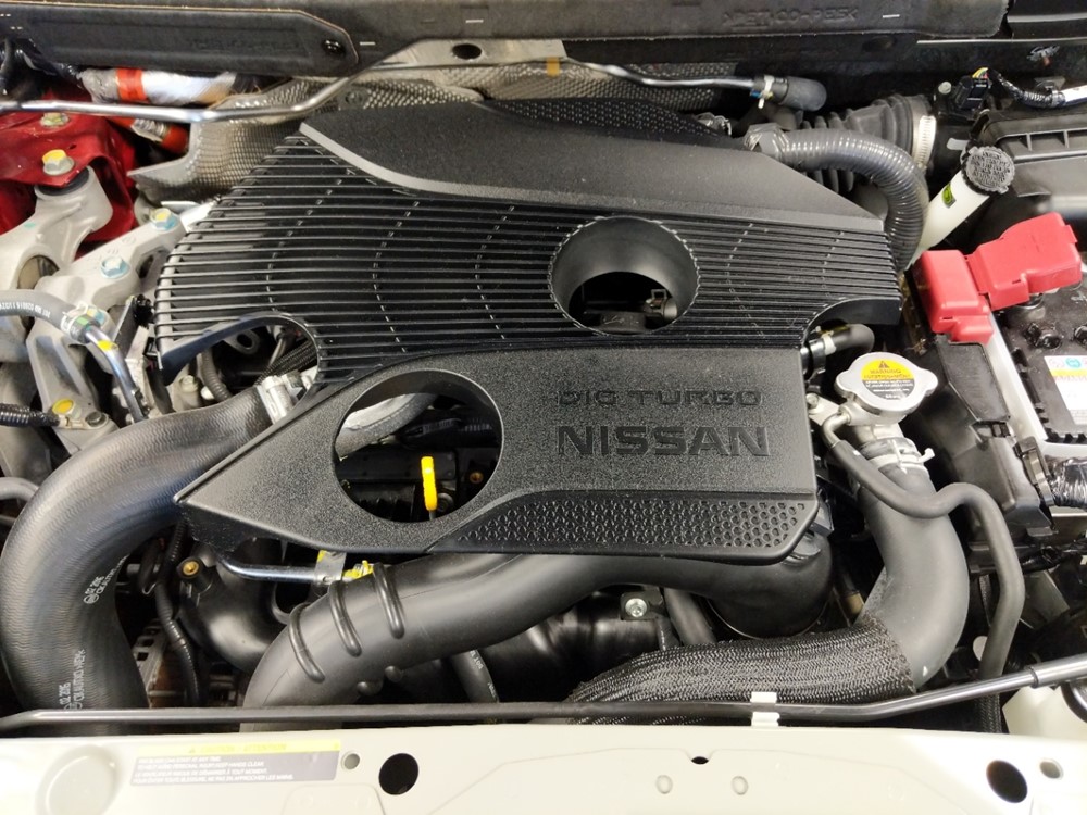 2017 Nissan JUKE - Engine