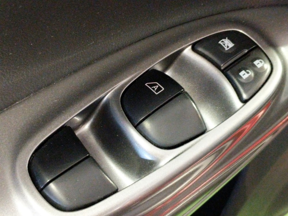 2017 Nissan JUKE - Driver Power Windows/Lock Control