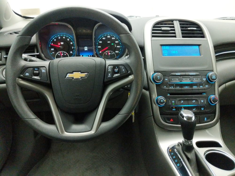 2016 Chevrolet Malibu - Driver Dash