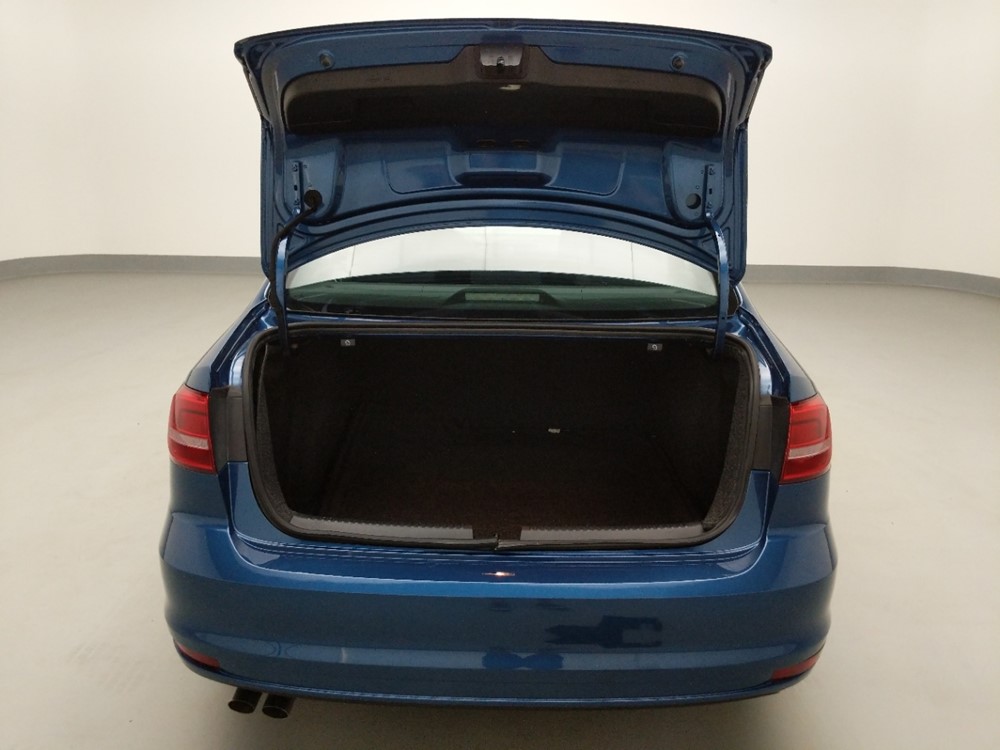 2015 Volkswagen Jetta - Trunk