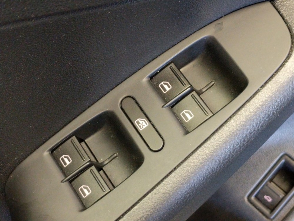 2015 Volkswagen Jetta - Driver Power Windows/Lock Control