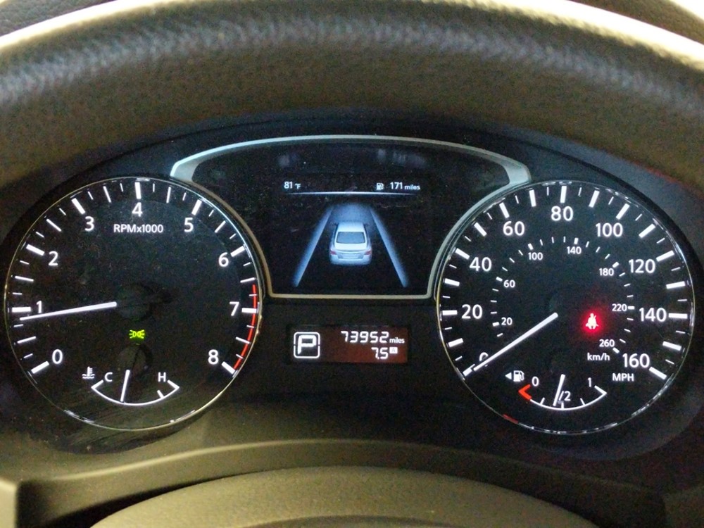 2015 Nissan Altima - Odometer Close Up