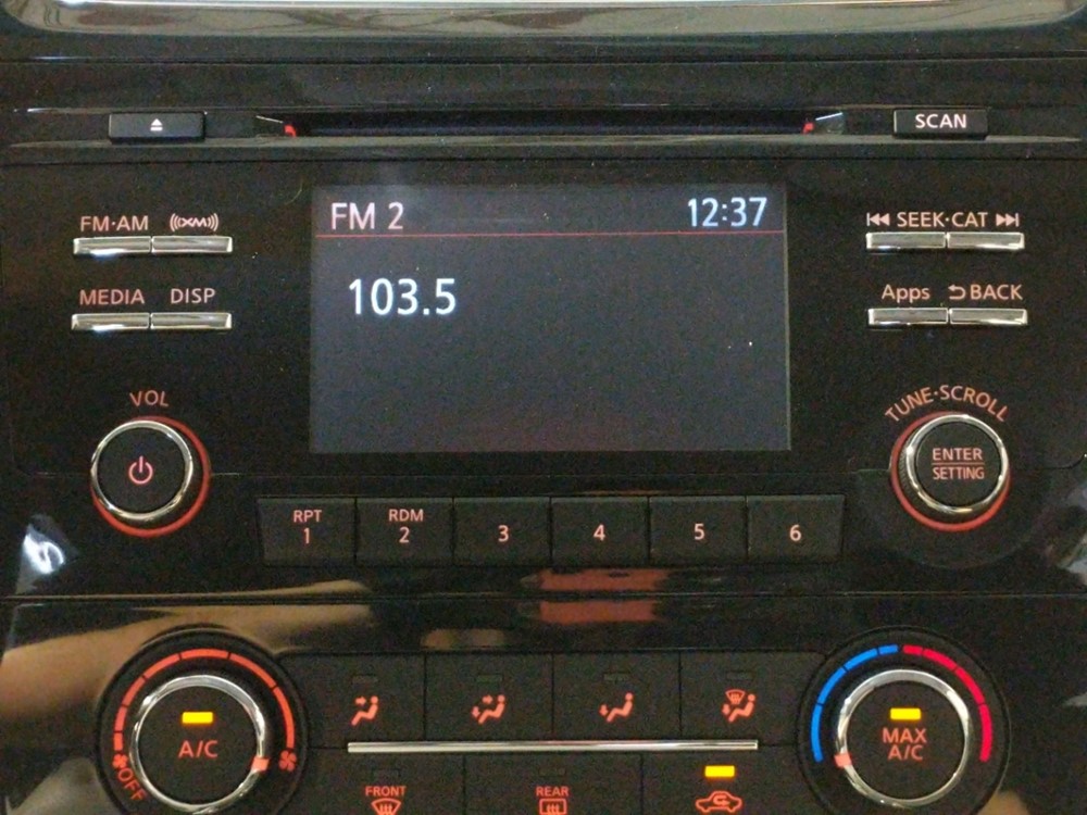 2015 Nissan Altima - Stereo Package