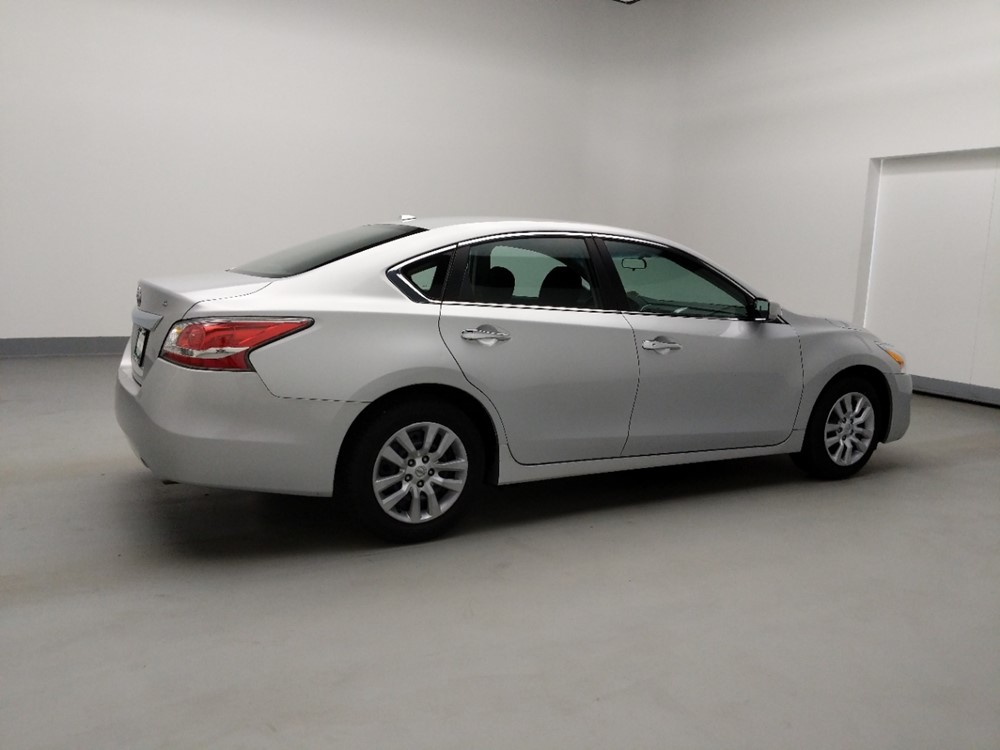 2015 Nissan Altima - Passenger Rear Side