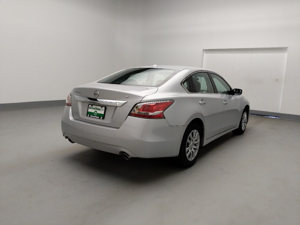 2015 Nissan Altima - Passenger Rear Bumper