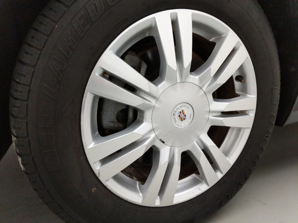 2010 Cadillac SRX - Wheel