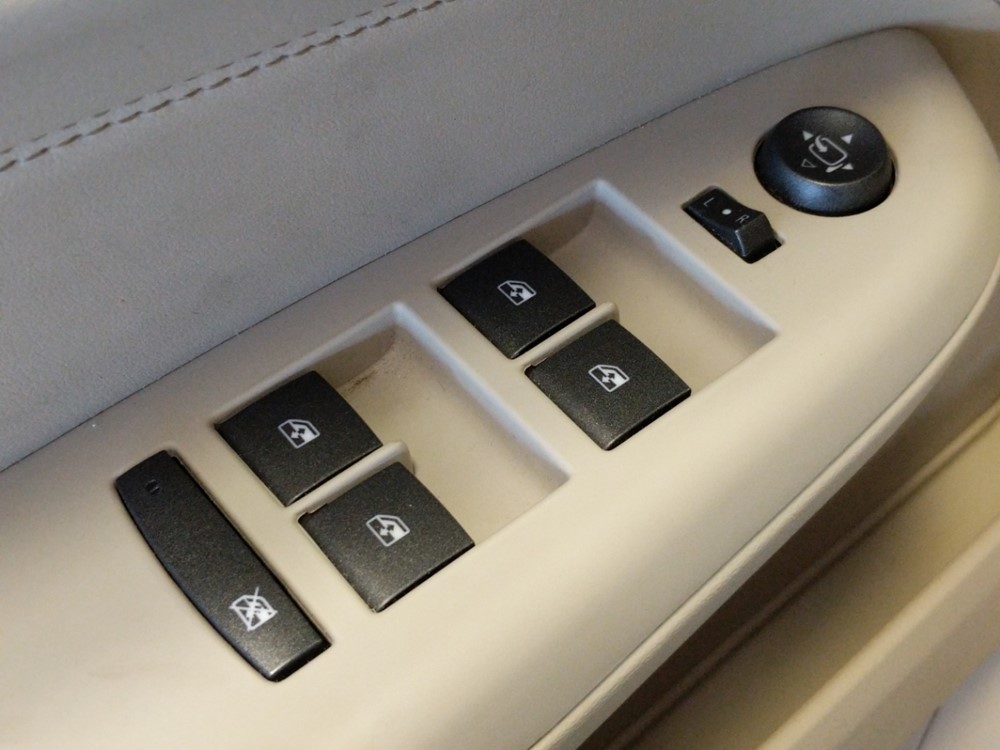 2011 Cadillac SRX - Driver Power Windows/Lock Control