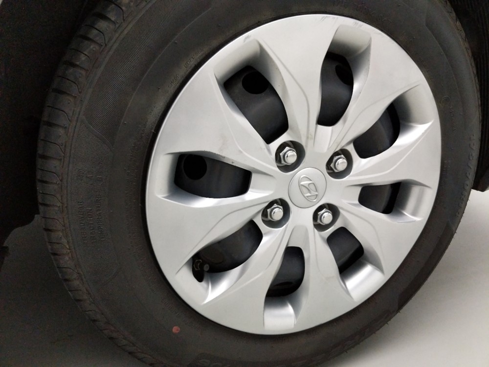 2017 Hyundai Accent - Wheel