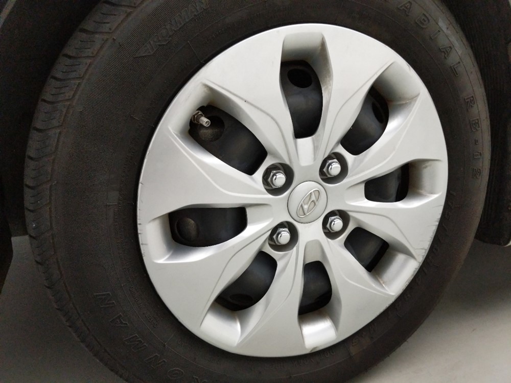 2017 Hyundai Accent - Wheel