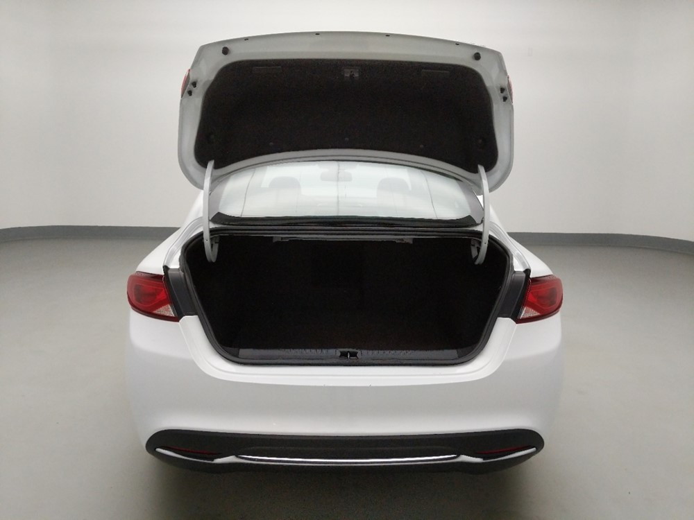 2015 Chrysler 200 - Trunk