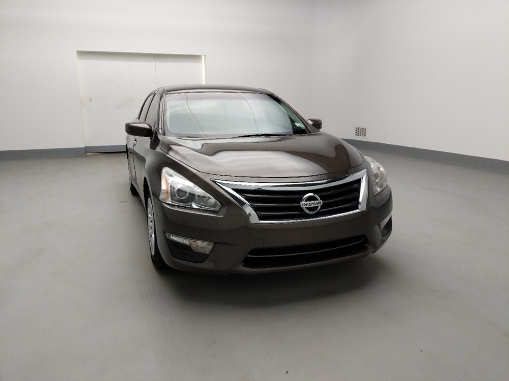 2015 Nissan Altima - Passenger Front Hood