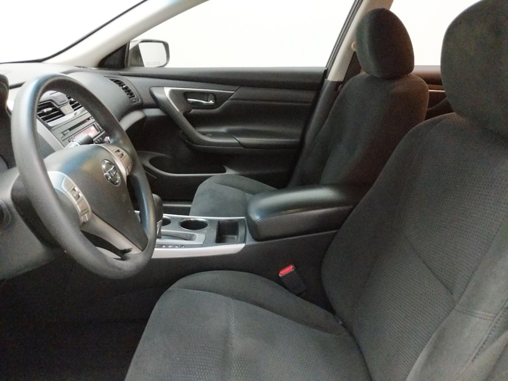 2015 Nissan Altima - Driver Front Seat