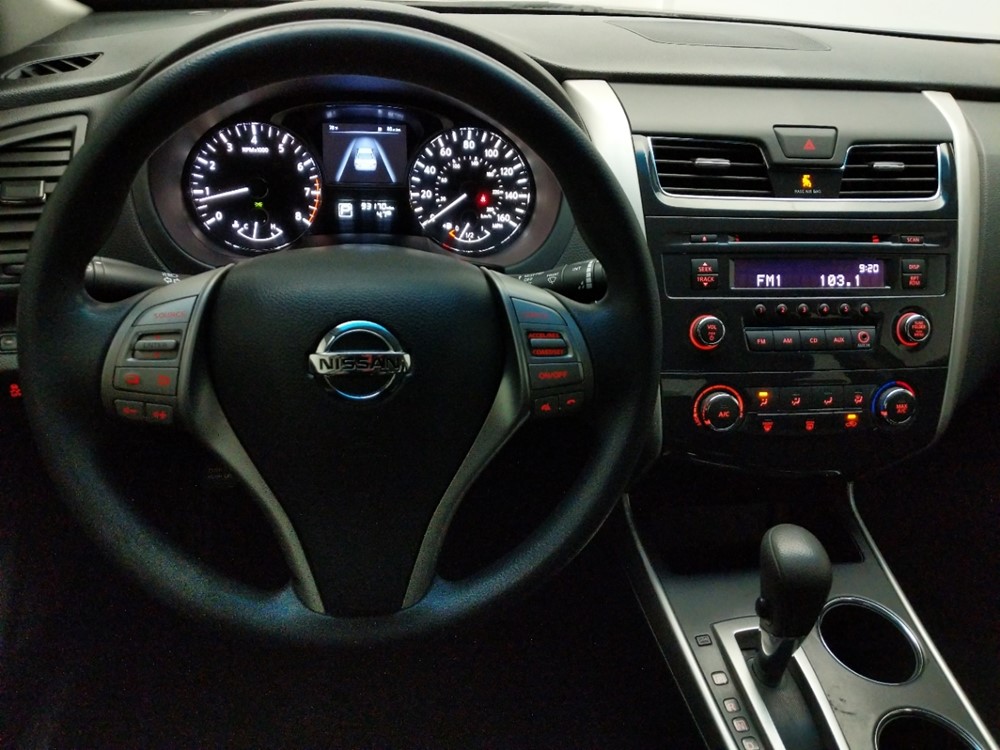 2015 Nissan Altima - Driver Dash