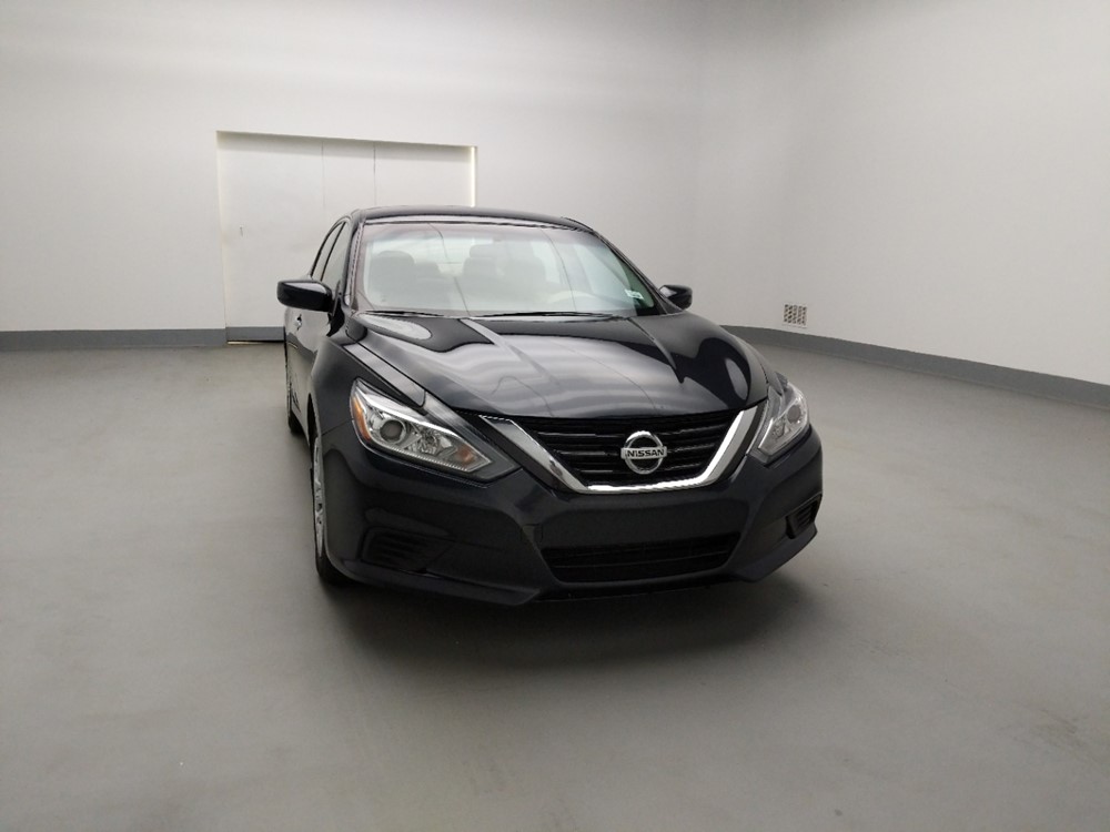 2017 Nissan Altima - Passenger Front Hood