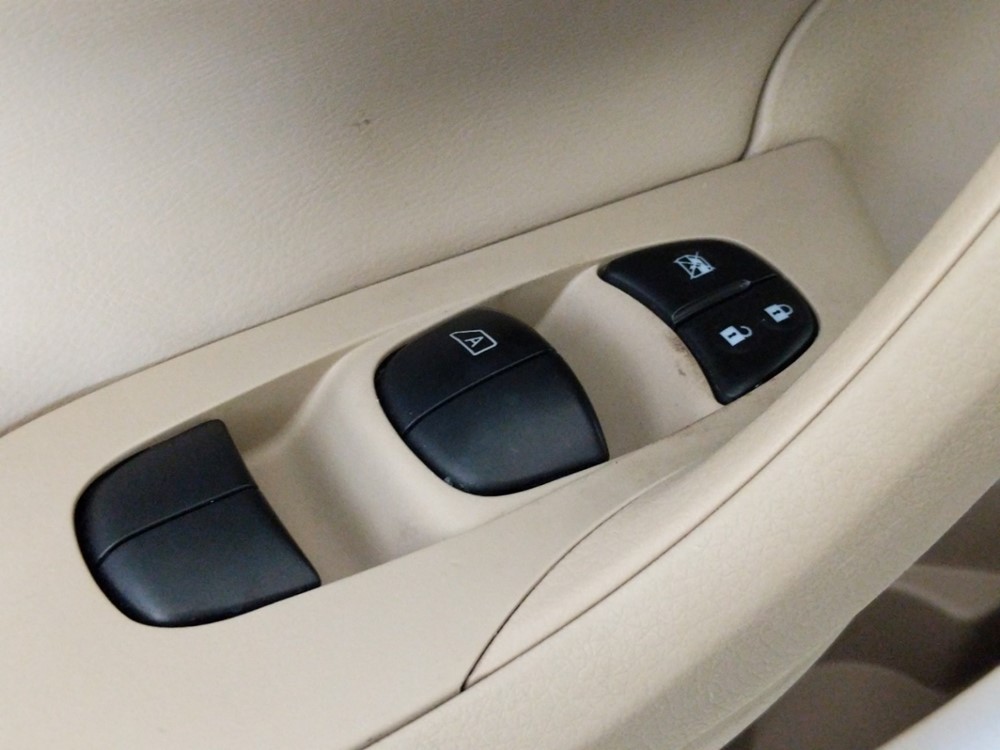 2017 Nissan Altima - Driver Power Windows/Lock Control