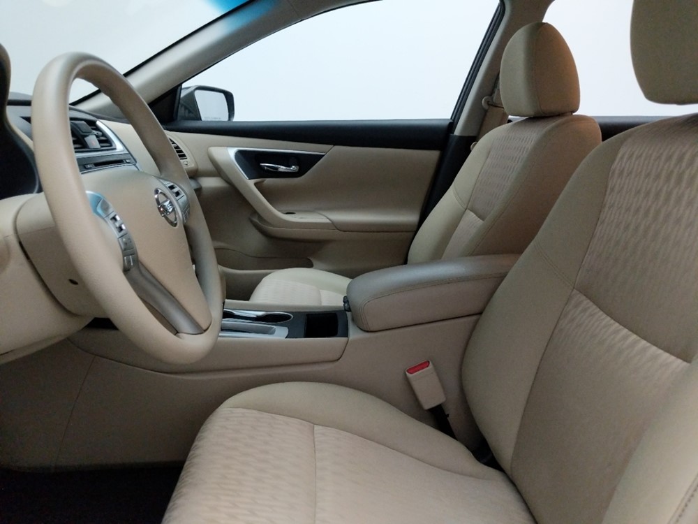 2017 Nissan Altima - Driver Front Seat