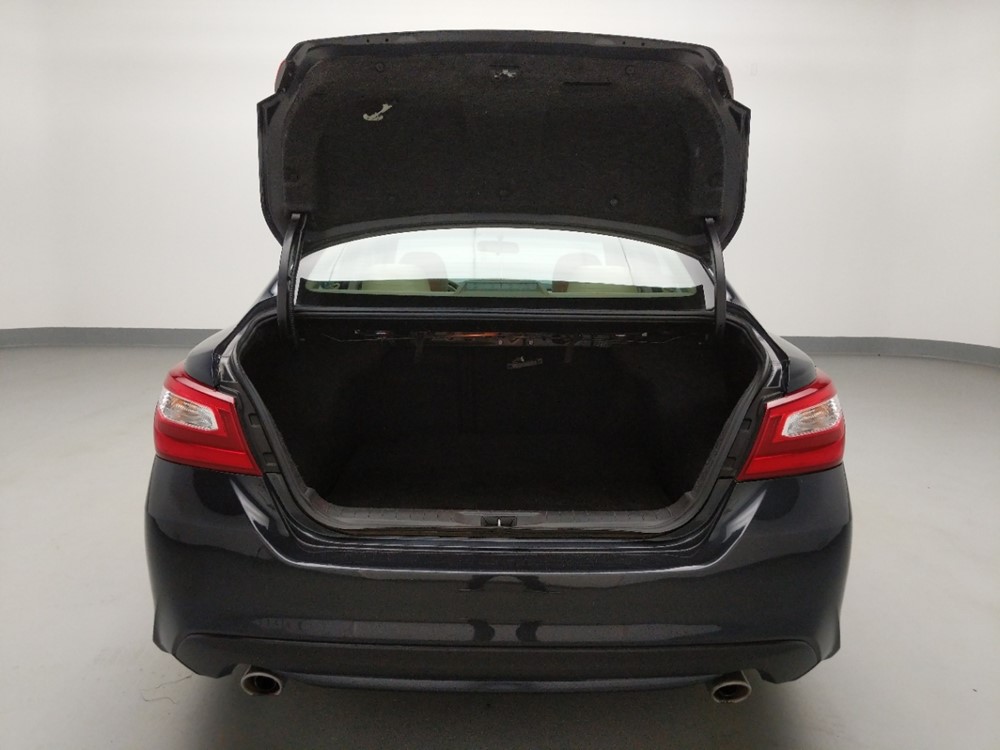 2017 Nissan Altima - Trunk