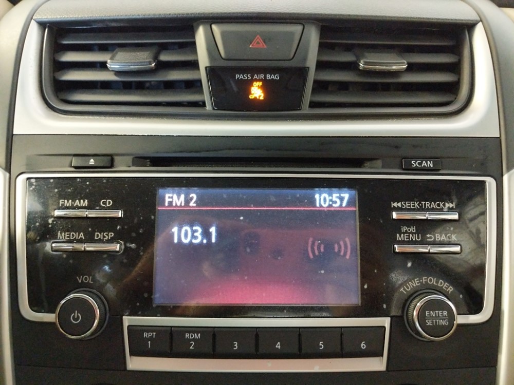 2017 Nissan Altima - Stereo Package